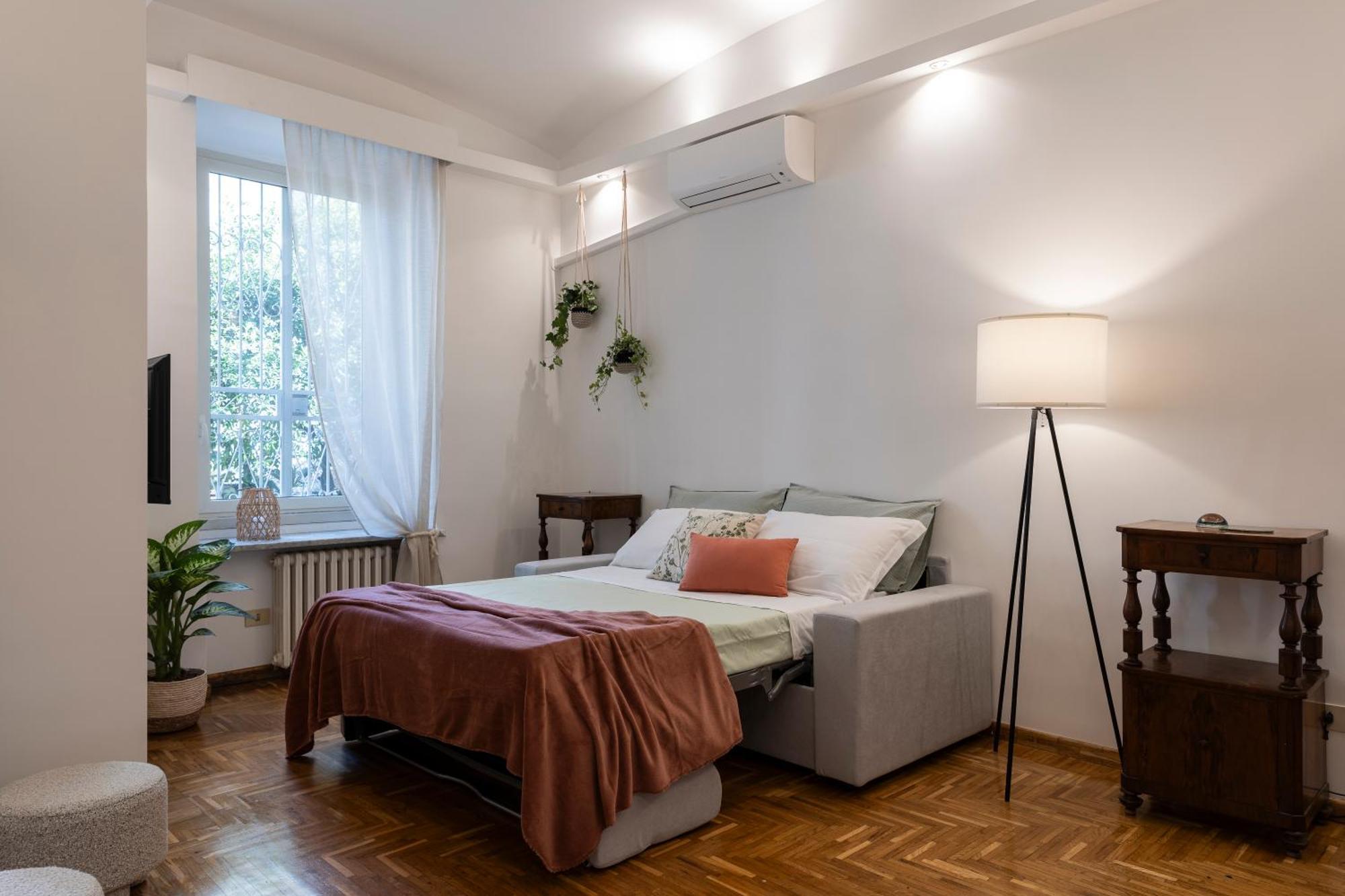 The Orange Garden Apartment Rom