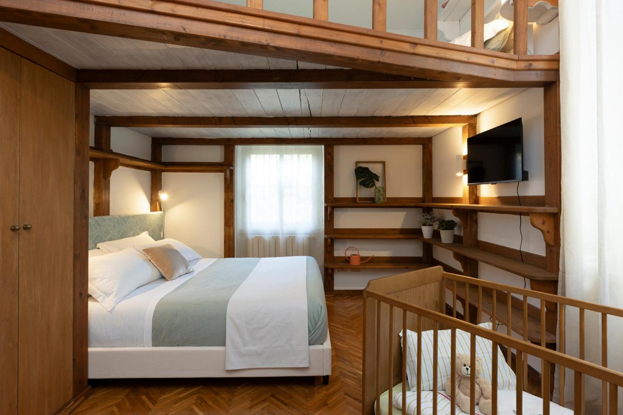 The Orange Garden Apartment Rom